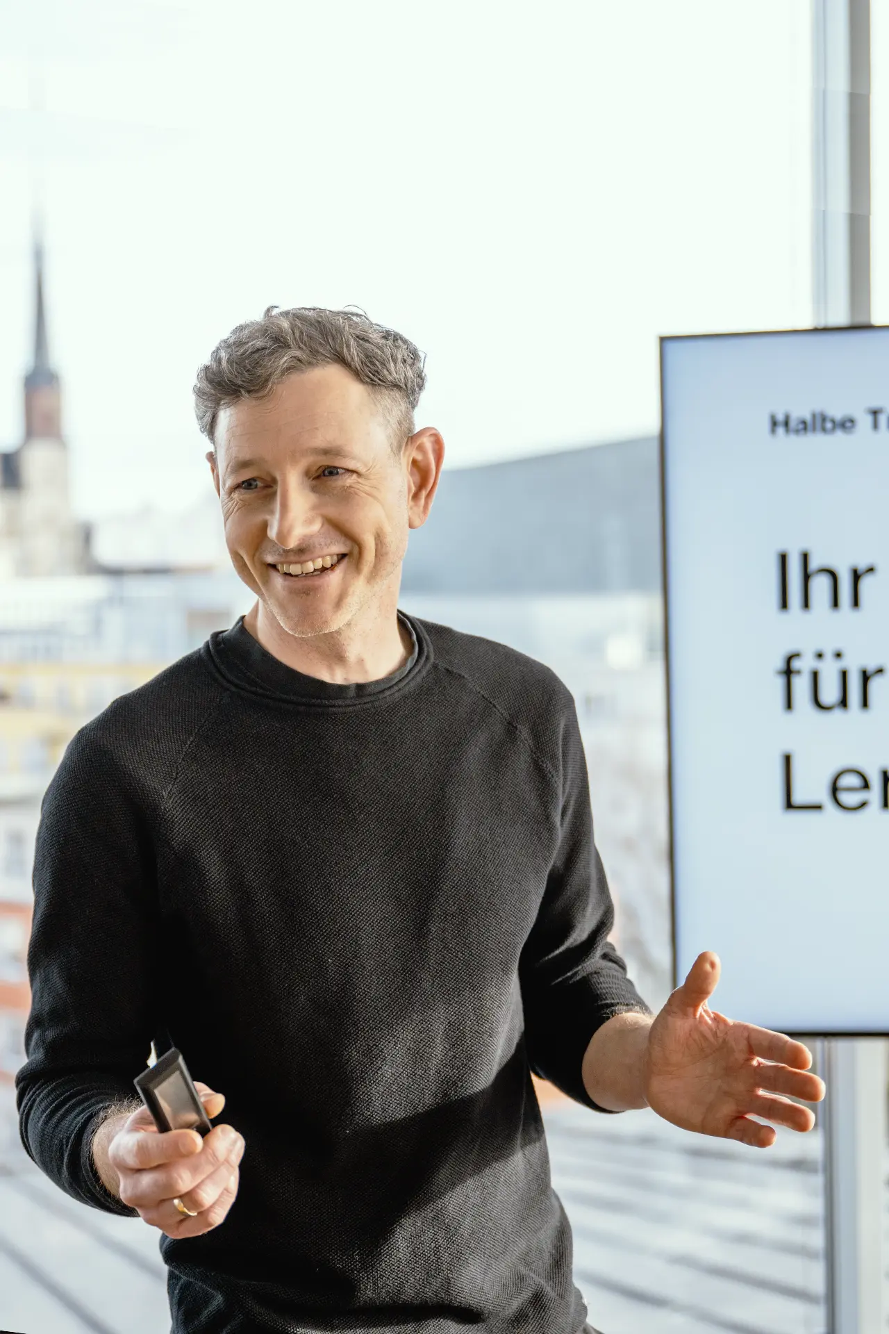 Christian Walesch - Geschäftsführer der Halbe Treppe GmbH, Learning & Development Consultant, Content Designer, WordPress Enthusiast